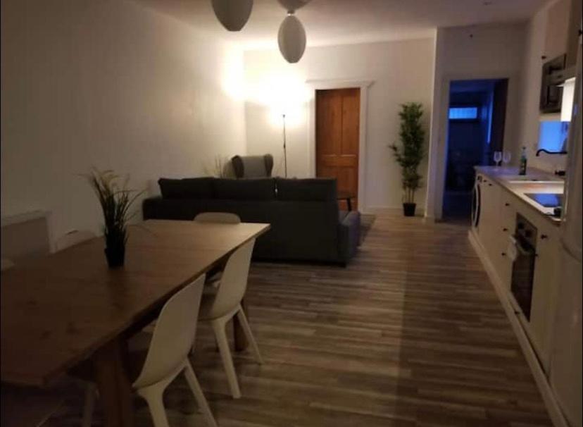 Just Renovated Galway City Apartment Eksteriør bilde